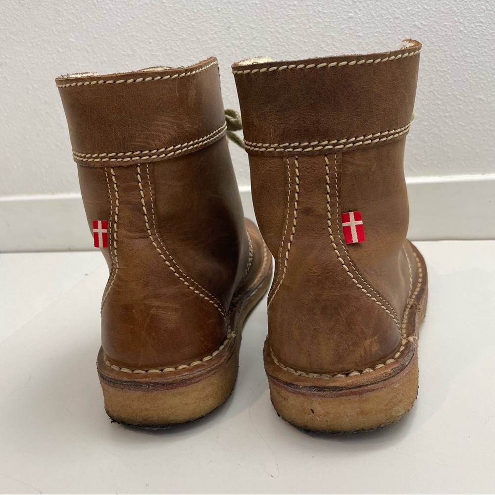 Women’s Brown Lace-Up Leather Boots with Cream Laces - Picture 2 of 15